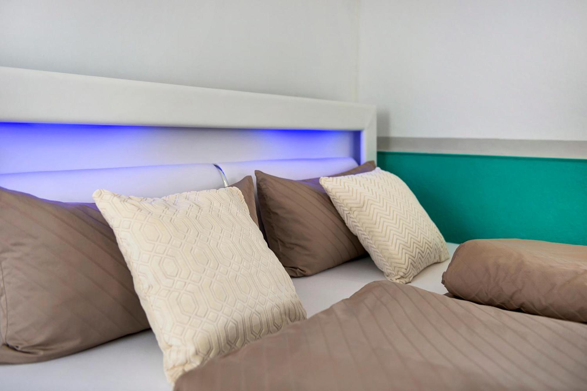 Spawo Mit Sauna Und Whirpool フレンドルフ エクステリア 写真
